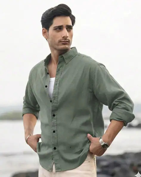 NEONOMAD
Men Regular Fit Shirt