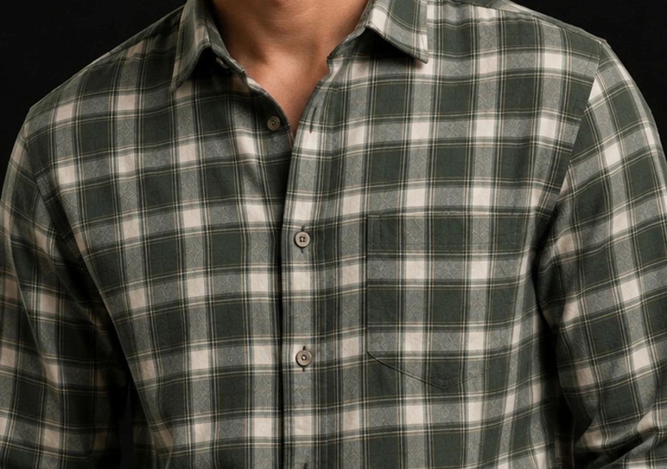 METRONAUT Men Regular Fit Solid Spread Collar Casual Shirt